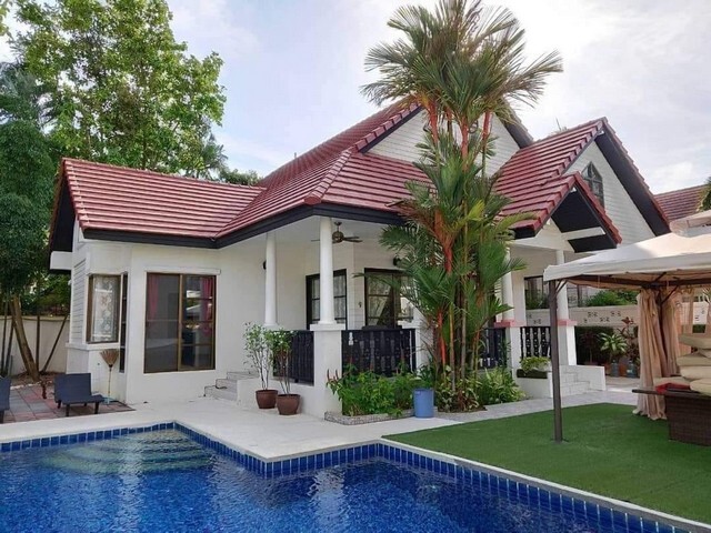 บ้านเทพประสิทธ์ ให้เช่า ใกล้ถนนสุขุมวิท Private swimming pool,Fully furnished