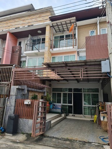 Townhouse บ้านบดินทร์ เอ็กซ์คลูซีฟ 5500000 THB 4 นอน 27 ตาราง-วา 0 Ngan 0 Rai ใกล้กับ โรงเรียนบดินทร์เดชา ทำเล-ทอง กรุงเทพ