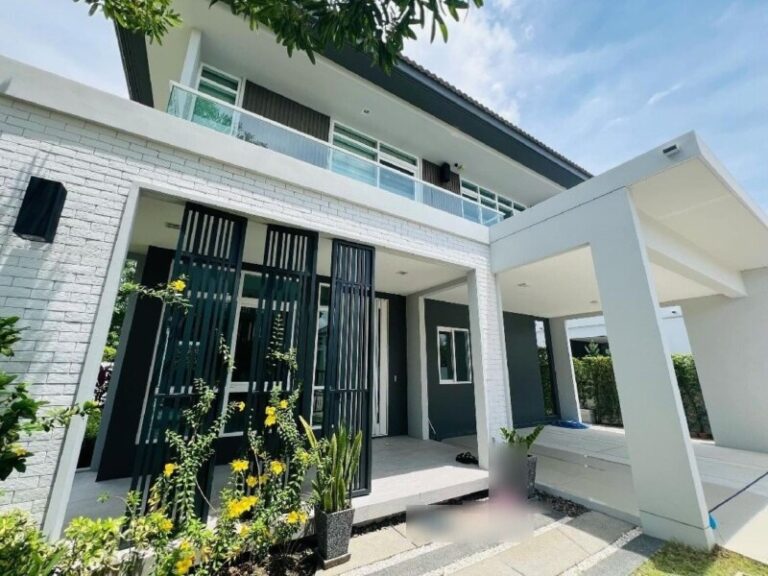 โครงการหรู Land&House ขาย 9.6 ล้าน 81 ตรว. 4 นอน มัณฑนา สันทราย บ้านเดี่ยวหลังใหญ่ 2 ชั้น แปลงหัวมุม เฟอร์นิเจอร์ครบ พร้อมเข้าอยู่ได้เลย