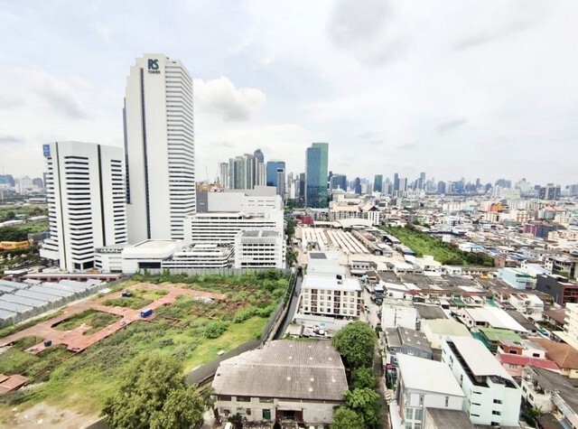 คอนโดห้วยขวาง 3 นอน ศรีวรา แมนชั่น 150 ตร.ม. ชั้น 21 วิวสวย ใกล้ MRT ศูนย์วัฒนธรรม เพียง 7 นาที