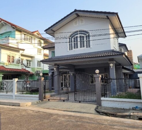 ขายบ้านเดี่ยว2 ชั้น หมู่บ้านสวนดอกไม้ บรมราชนนี 105 ทวีวัฒนา