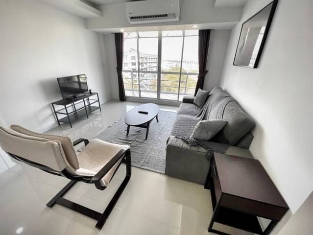 The Waterford Sukhumvit 50 quiet convenient clean 8th floor BTS On Nut