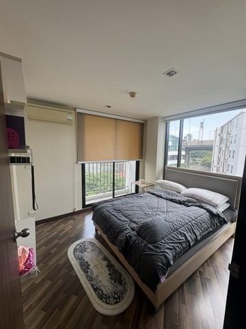 Beyond Sukhumvit spacious quiet clean 6th floor BTS Bangna