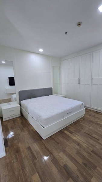 Noble Ora Thonglor Private clean spacious 18th floor BTS Thonglor