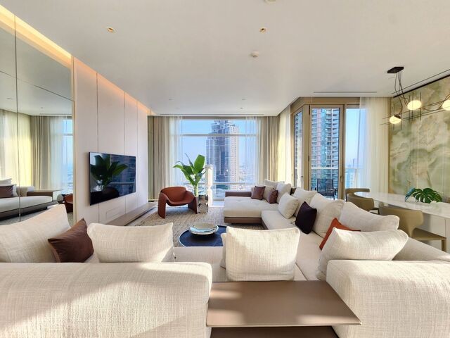 Four Seasons Private Residences Condo for RENT & SALE, near BTS Saphan Taksin