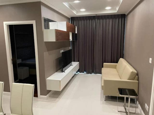 The Metropolis Samrong Private comfortable safe 20th floor BTS Samrong