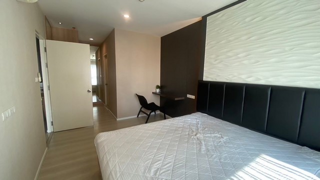 Aspire Sukhumvit 48 Safe comfortable spacious 14th floor BTS Phra Khanong