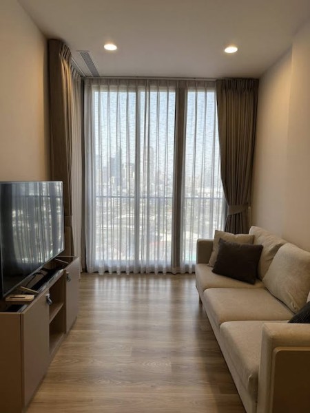 Oka Haus Sukhumvit 36 ​​Private comfortable safe 14th floor BTS Thonglor