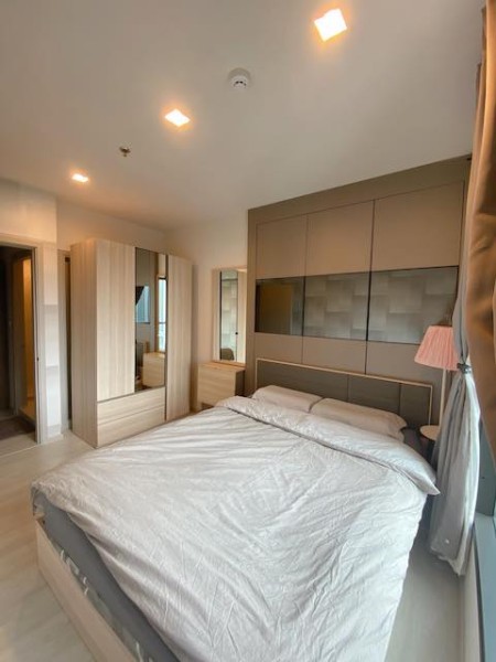 Life Sukhumvit 48 Private quiet spacious 2nd floor BTS Phra Khanong